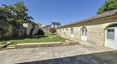 House 7 rooms of 240 m² in Rouillac (16170)