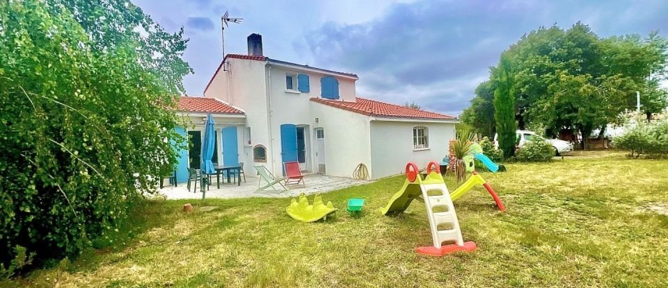 Maison 5 pièces de 125 m² à Notre-Dame-de-Riez (85270)