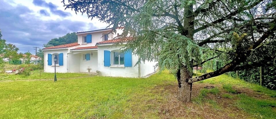 Maison 5 pièces de 125 m² à Notre-Dame-de-Riez (85270)