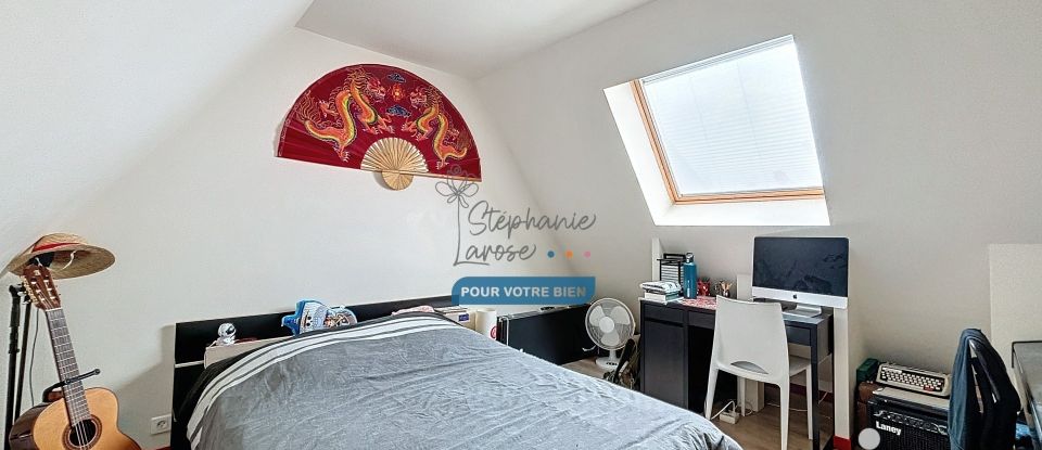 Maison 7 pièces de 122 m² à Noiseau (94880)