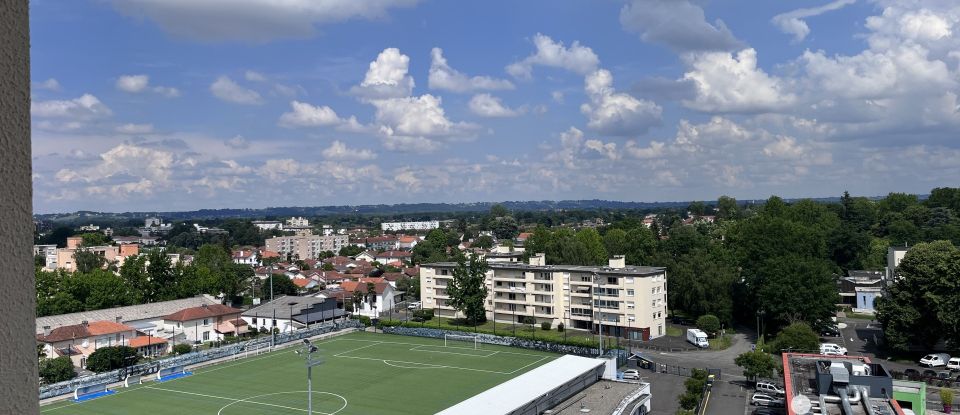 Appartement 4 pièces de 79 m² à Pau (64000)