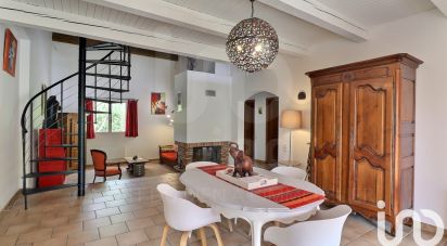 Traditional house 5 rooms of 163 m² in Aubagne (13400)