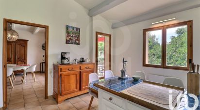 Traditional house 5 rooms of 163 m² in Aubagne (13400)