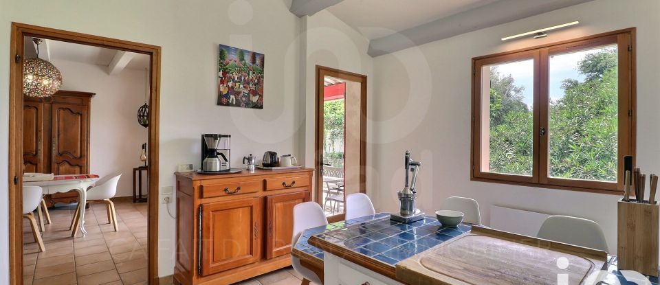 Maison traditionnelle 5 pièces de 163 m² à Aubagne (13400)