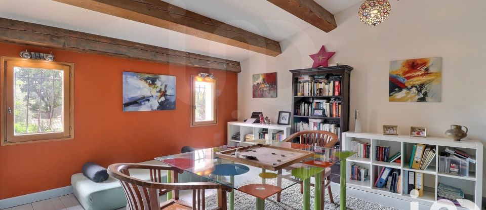 Maison traditionnelle 5 pièces de 163 m² à Aubagne (13400)