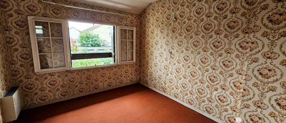 Pavillon 4 pièces de 73 m² à Stains (93240)