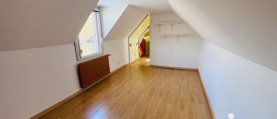 Maison de ville 7 pièces de 130 m² à Louviers (27400)