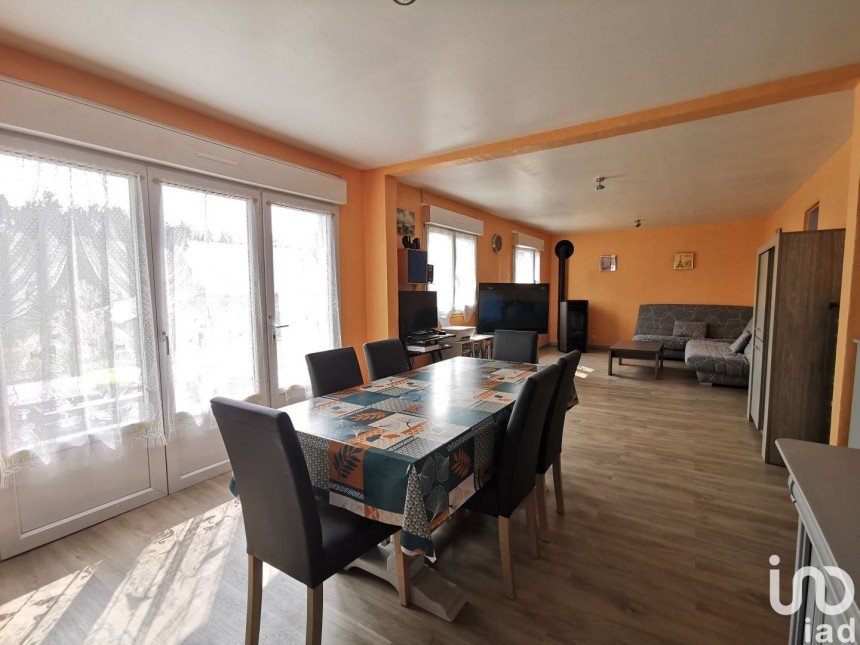 Maison 5 pièces de 121 m² à Ruffiac (56140)