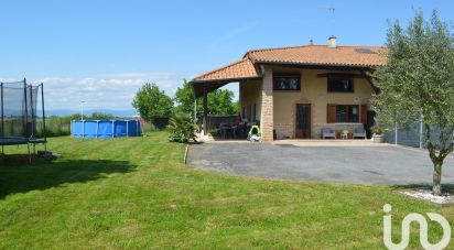 Ferme 5 pièces de 114 m² à Saint-Étienne-sur-Chalaronne (01140)