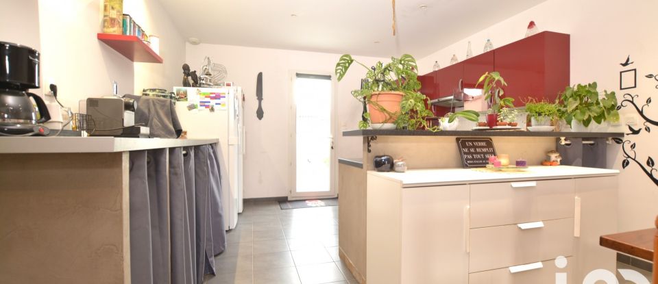 Maison 5 pièces de 90 m² à Saint-Marcel-sur-Aude (11120)