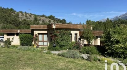 Maison d’architecte 4 pièces de 98 m² à Savines-le-Lac (05160)