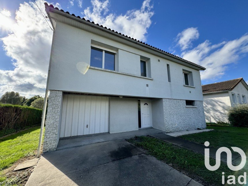 Maison 5 pièces de 100 m² à Parthenay (79200)