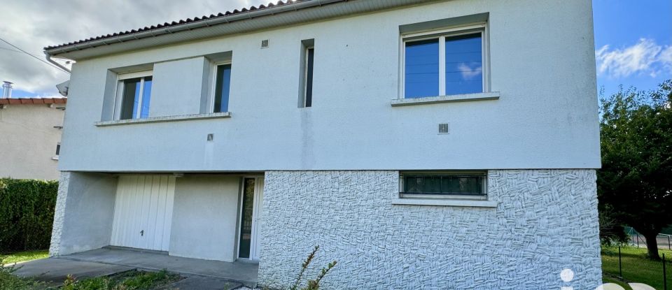 Maison 5 pièces de 100 m² à Parthenay (79200)