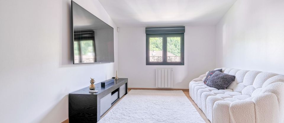 Maison 6 pièces de 170 m² à Vaujours (93410)