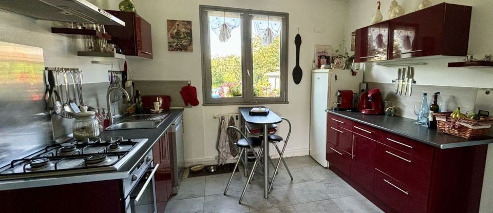 House 5 rooms of 82 m² in Scaër (29390)