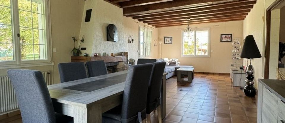 House 7 rooms of 135 m² in Sainte-Thorette (18500)