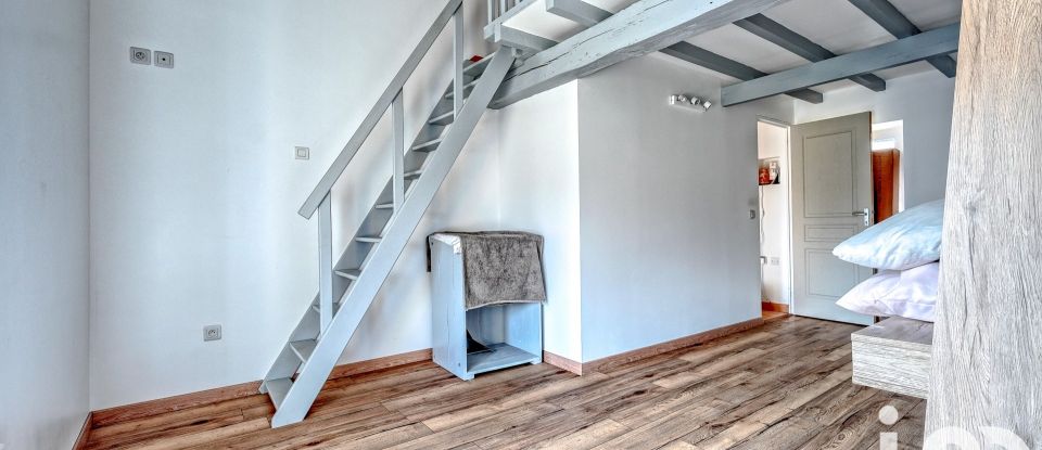 Maison 8 pièces de 220 m² à Tancrou (77440)