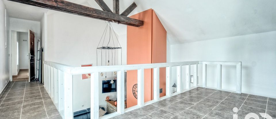 Maison 8 pièces de 220 m² à Tancrou (77440)