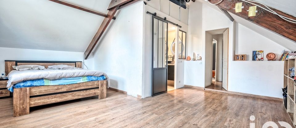 Maison 8 pièces de 220 m² à Tancrou (77440)