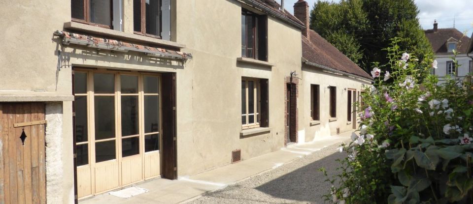 Maison 5 pièces de 130 m² à Mont-Saint-Sulpice (89250)