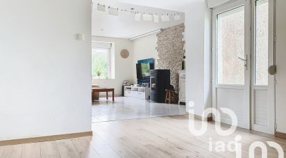 Maison 4 pièces de 78 m² à Lanfains (22800)