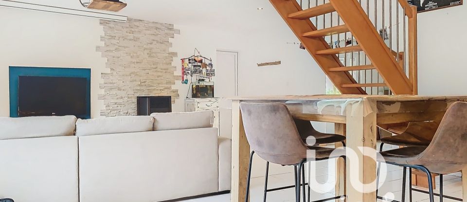 Maison 4 pièces de 78 m² à Lanfains (22800)