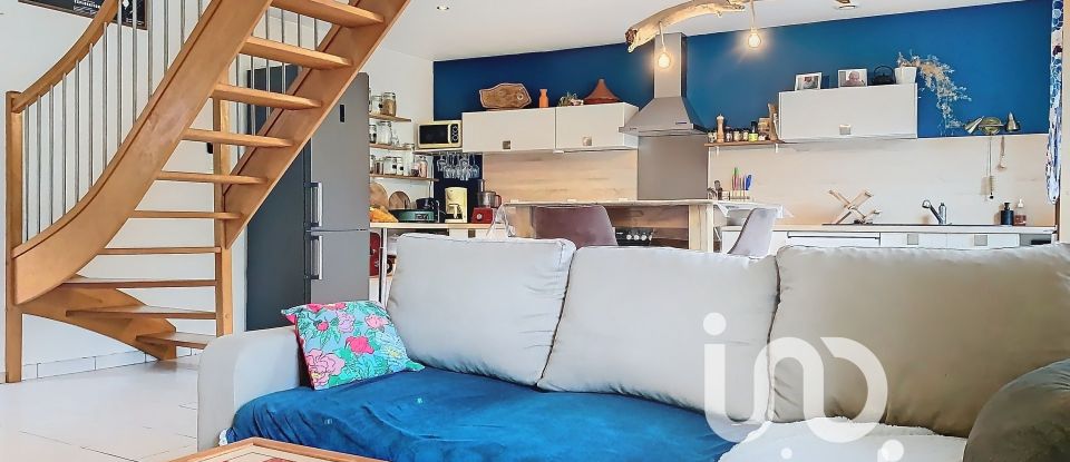 Maison 4 pièces de 78 m² à Lanfains (22800)