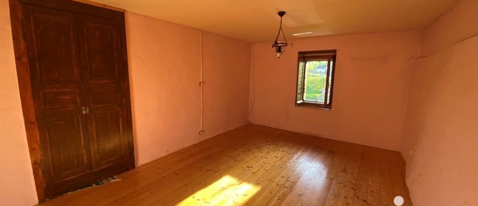 Ferme 5 pièces de 117 m² à Yenne (73170)