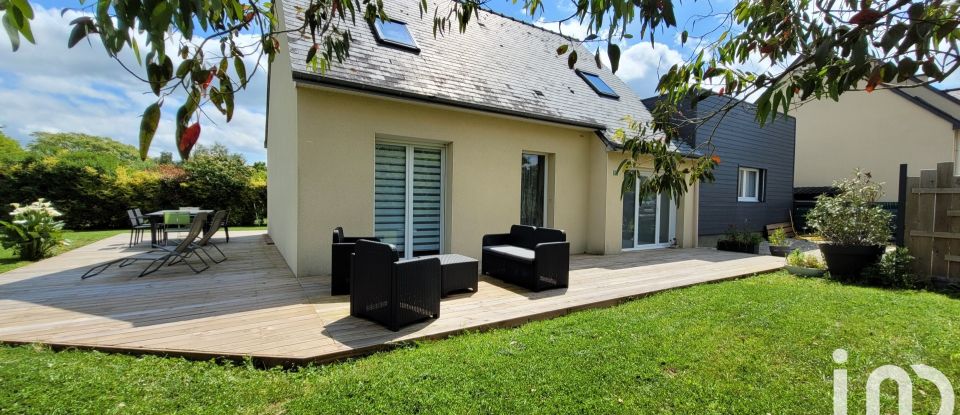 House 6 rooms of 140 m² in Chasné-sur-Illet (35250)