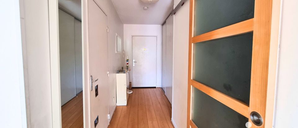 Appartement 3 pièces de 63 m² à Marseille (13015)