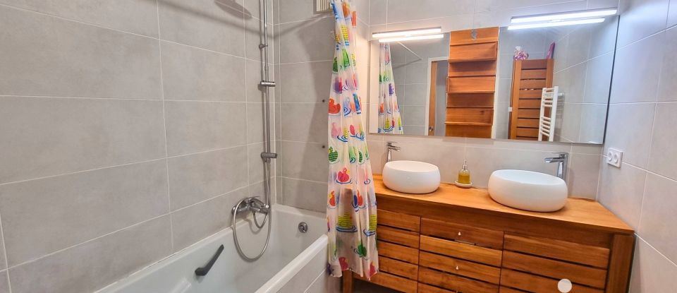 Appartement 3 pièces de 63 m² à Marseille (13015)