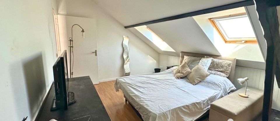 Maison 9 pièces de 154 m² à Corbeil-Essonnes (91100)