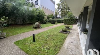 Apartment 3 rooms of 61 m² in Châtillon (92320)