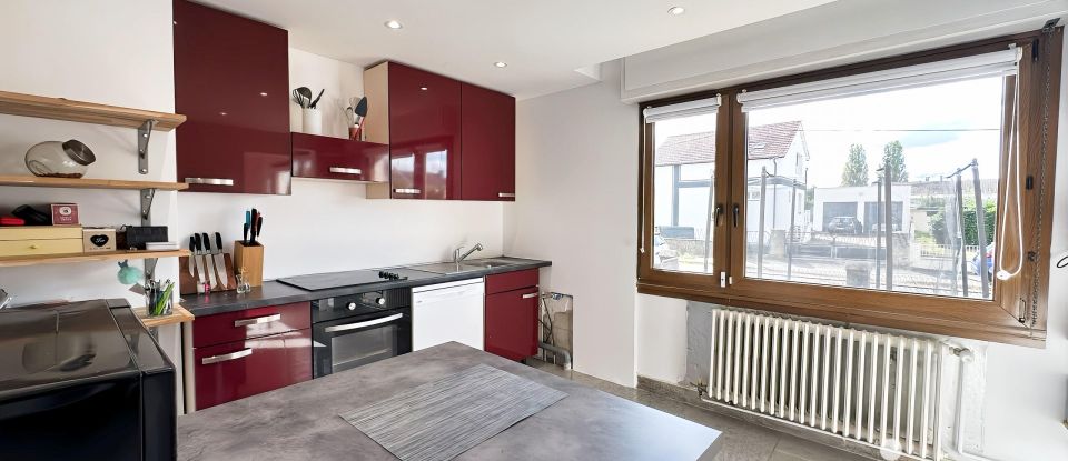 Maison 4 pièces de 105 m² à Creutzwald (57150)