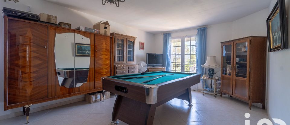 Maison 8 pièces de 180 m² à Trans-en-Provence (83720)