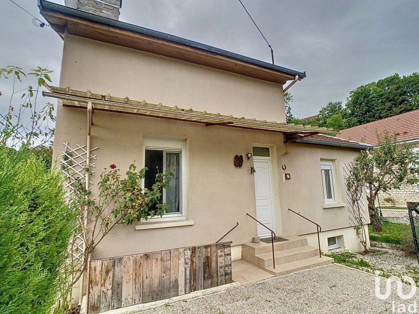 Vente Maison 92m² 5 Pièces à Châteauvillain (52120) - Iad France