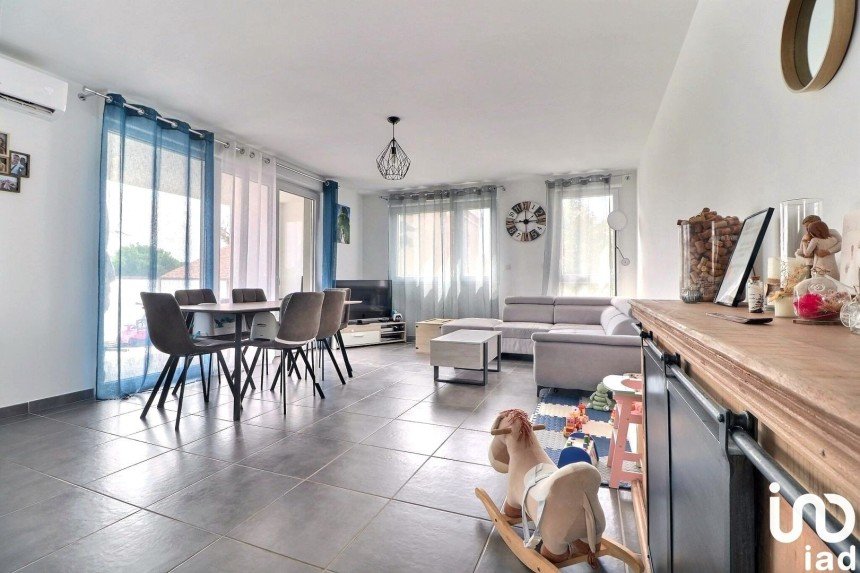 Apartment 3 rooms of 70 m² in Marseille (13009)