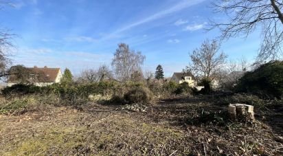 Land of 1,172 m² in Cléry-en-Vexin (95420)