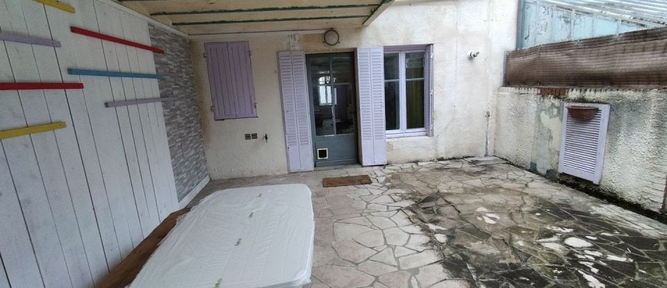 House 6 rooms of 157 m² in Autun (71400)