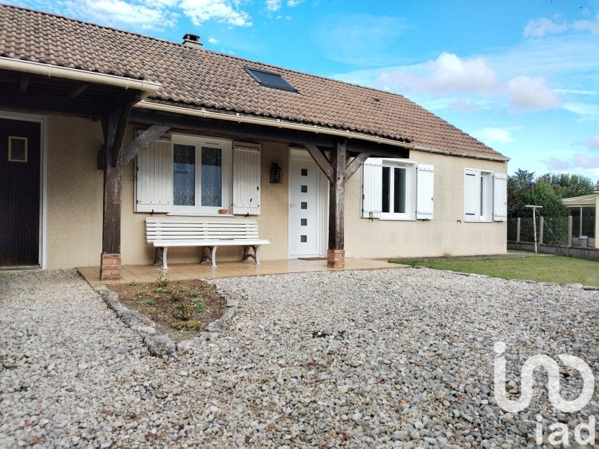 House 6 rooms of 120 m² in Gouillons (28310)