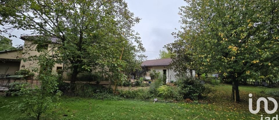 Country house 6 rooms of 155 m² in Plaisance (32160)