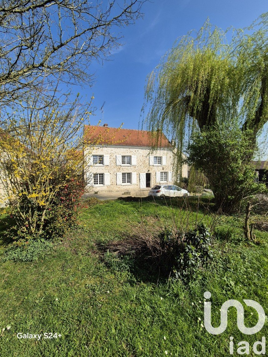 Maison de campagne 6 pièces de 155 m² à Lizy-sur-Ourcq (77440)