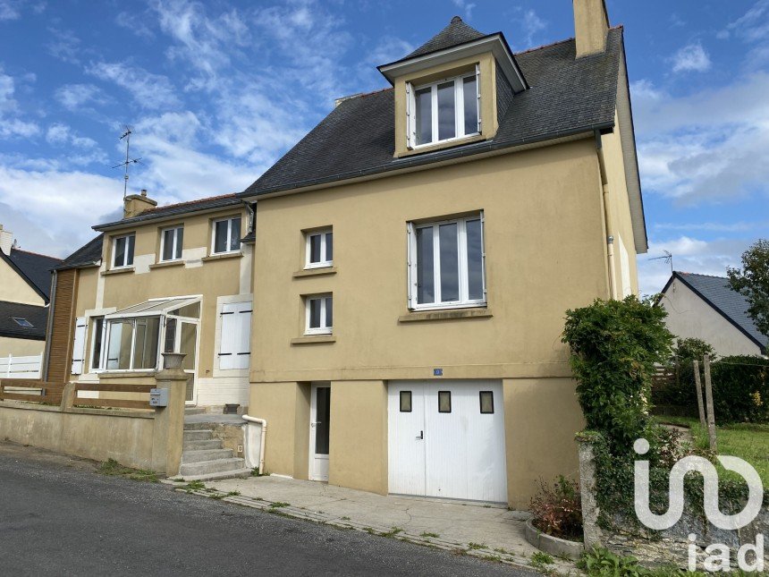 Maison 7 pièces de 139 m² à Pleyben (29190)