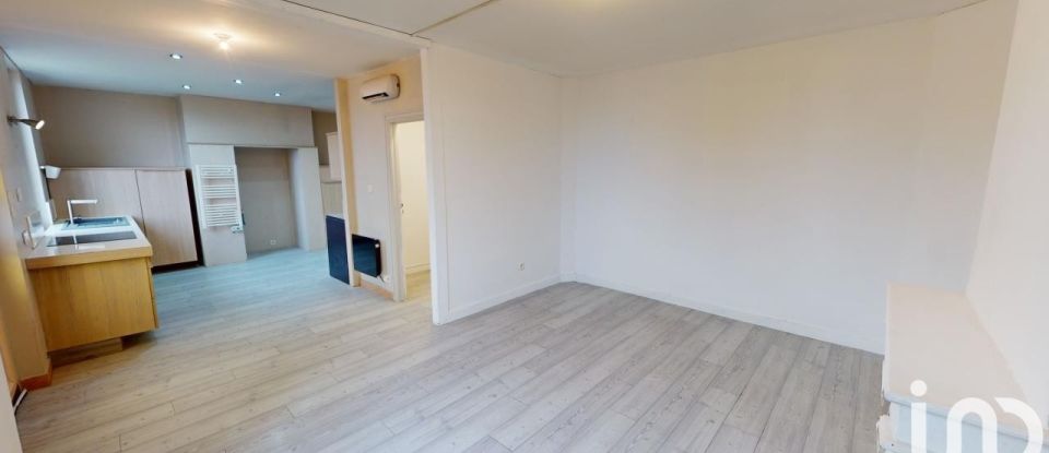 Maison 7 pièces de 139 m² à Pleyben (29190)