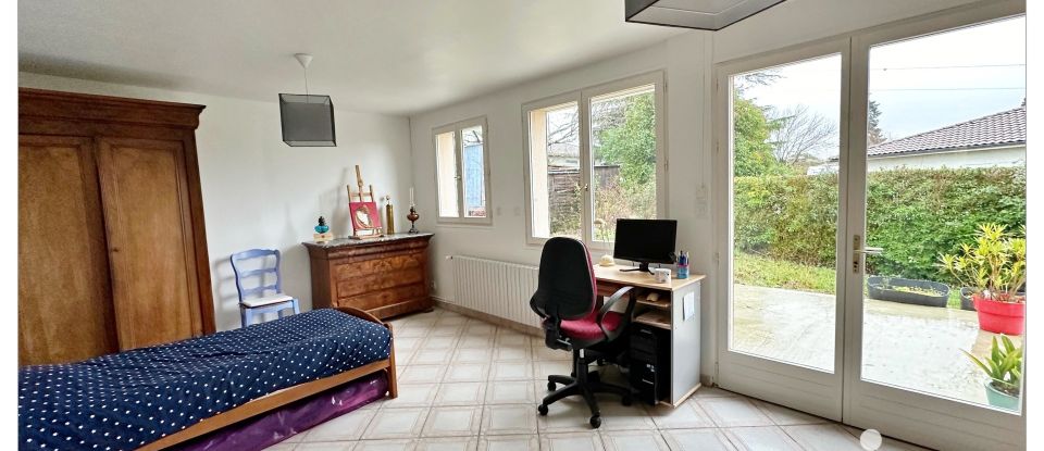 Maison 3 pièces de 85 m² à Yvrac (33370)