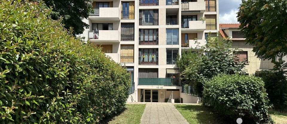 Duplex 4 rooms of 111 m² in Colombes (92700)