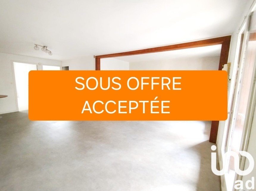 Apartment 3 rooms of 89 m² in Saint-Étienne (42000)