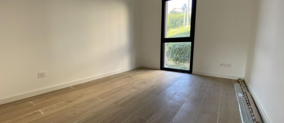 Appartement 3 pièces de 70 m² à Sorbiers (42290)