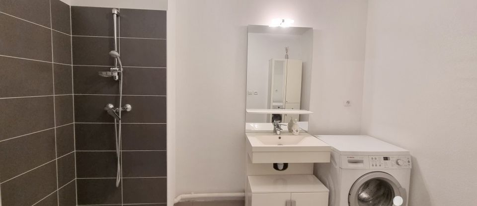 Appartement 3 pièces de 59 m² à Marseille (13015)