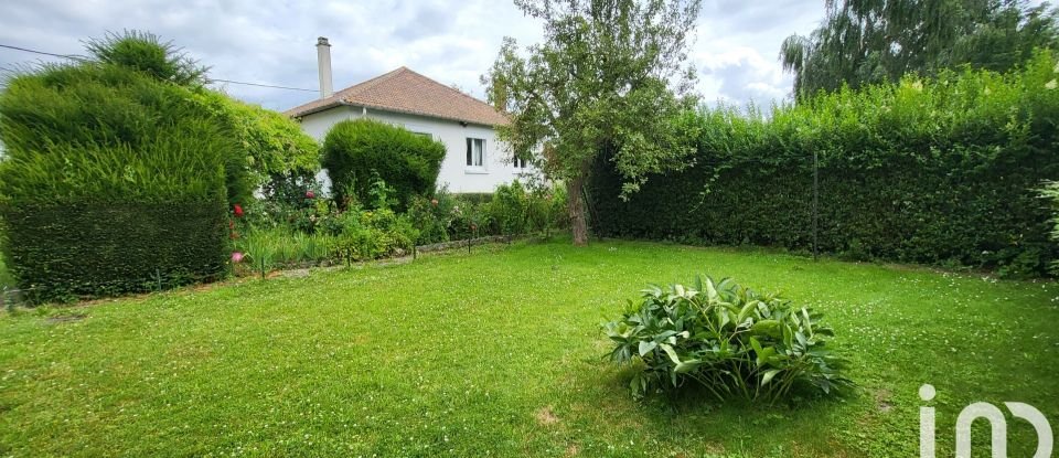 Pavilion 3 rooms of 64 m² in Hangest-en-Santerre (80134)